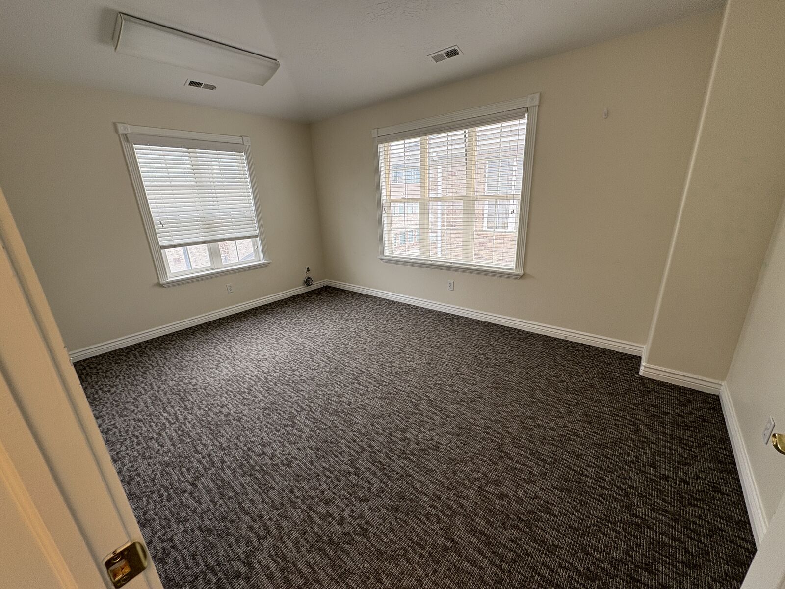 Spacious office space, utilities included