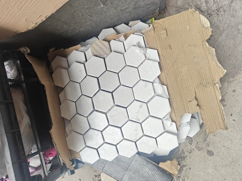 hexagon wall tile