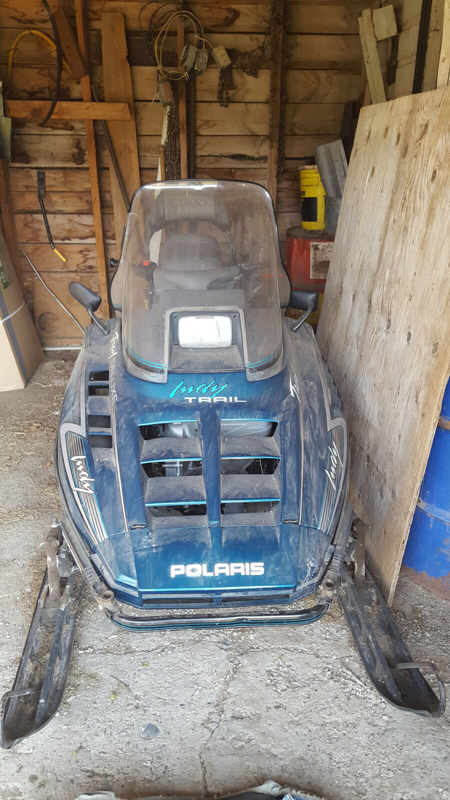 1992 Polaris Trail Deluxe Snowmobile