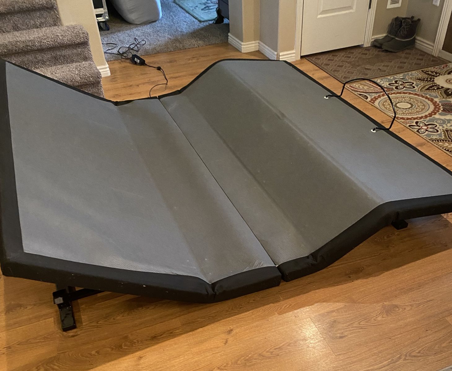'Richmat' powered, Adjustable, King Size Frame with lighted Remote