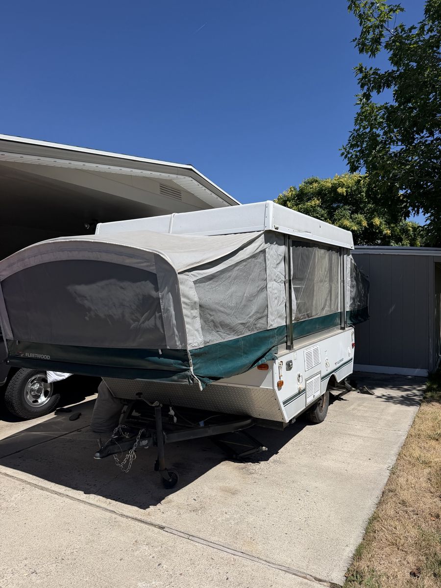 2005 Fleetwood Yuma  