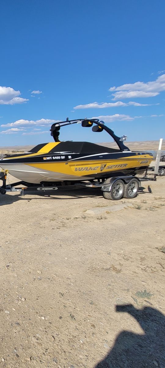 Malibu VLX 310 hours 2009