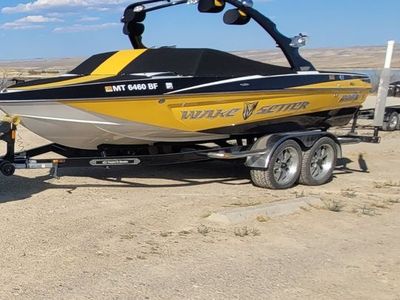 Malibu VLX 310 hours 2009