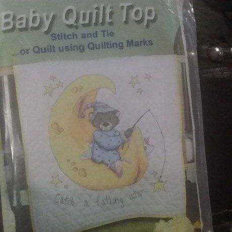 Fairway Needlecraft "Catch a Falling Star" Baby Quilt Top - Stitch & Tie 36"x50" Stamped Quilt Kit