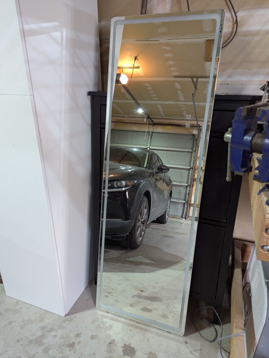 Light up vanity mirror