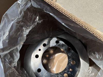 NEW 2000 GMC Sierra 2500 Front Brake Kit - Premium Rotors + Ceramic Pads + Hardware - BRPF-66042