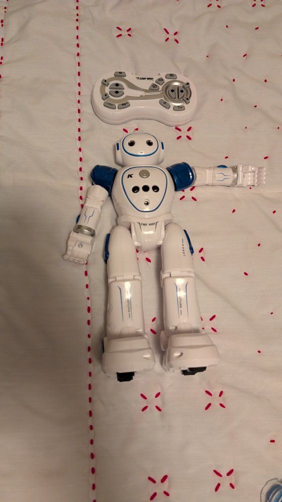 Cady Wile R/C Robot Toy - White/Blue Interactive RC Robot with Controller for Kids