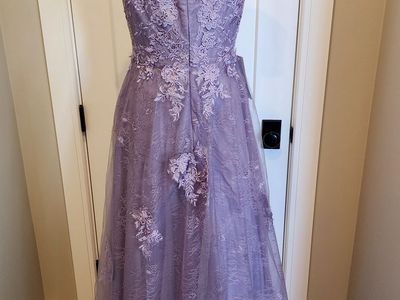 Gorgeous Lavender Lace Prom Dress - Built-in Bra - Size Small