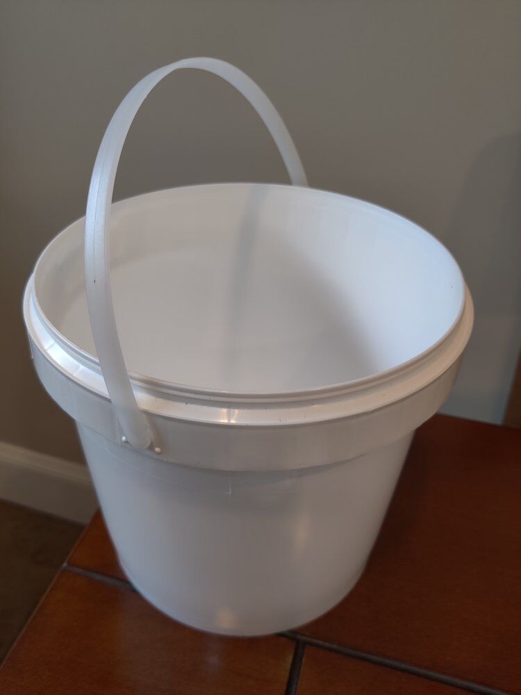 (5 Buckets) 1 Gallon Bucket