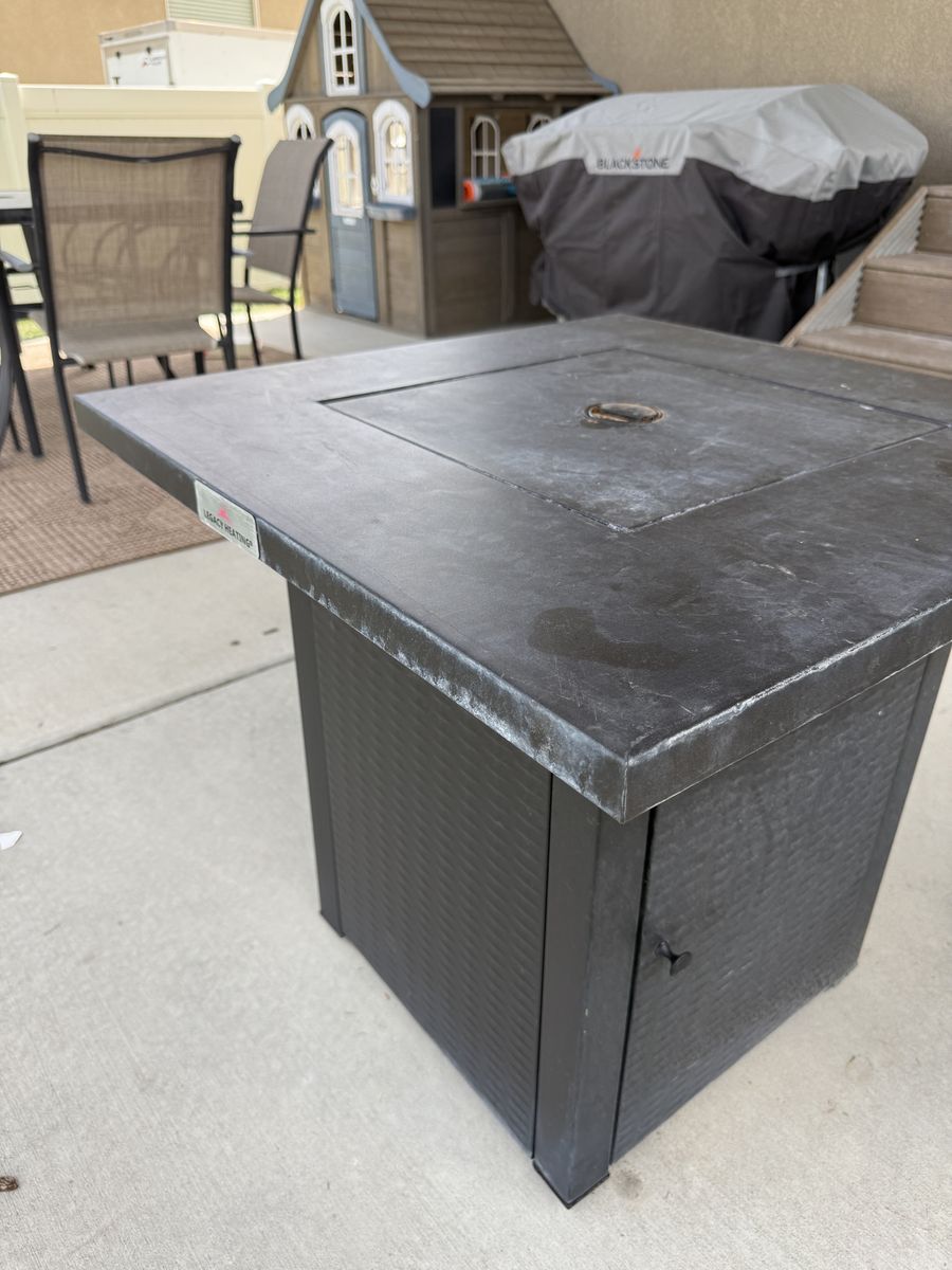 Legacy heating propane fire pit