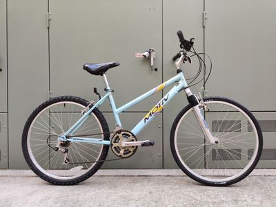 Motiv Rockridge Hybrid Bike SB110-26