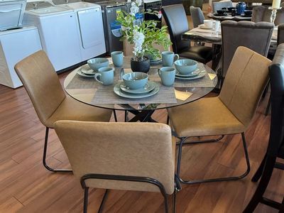 Pharwynn Dining Table and 4 Chairs