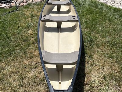 15.5’ Pelican Canoe