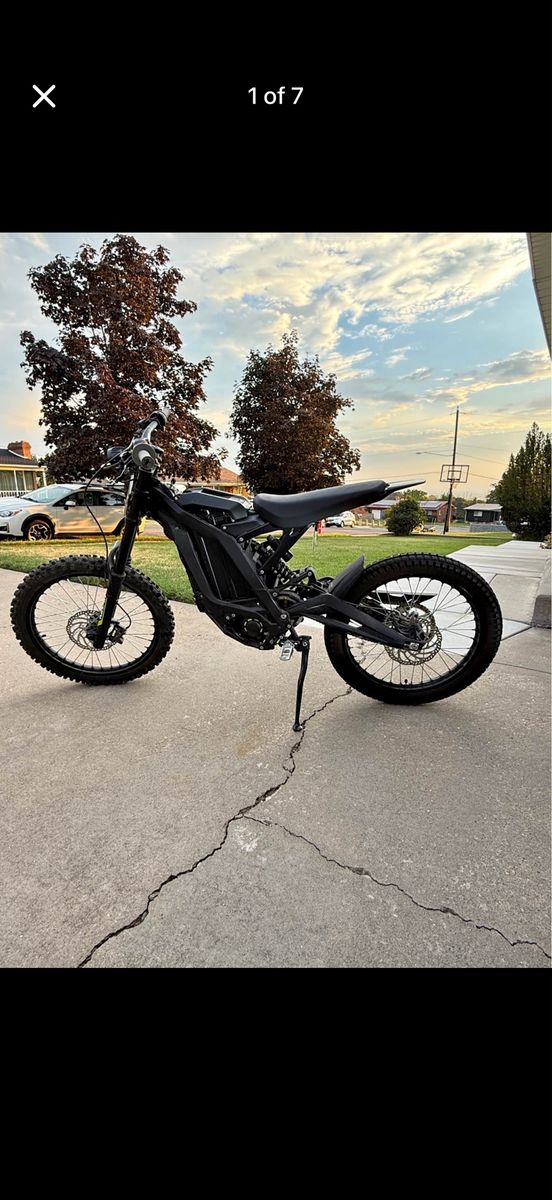 Surron Light Bee X Electric dirt bike- Black 2024