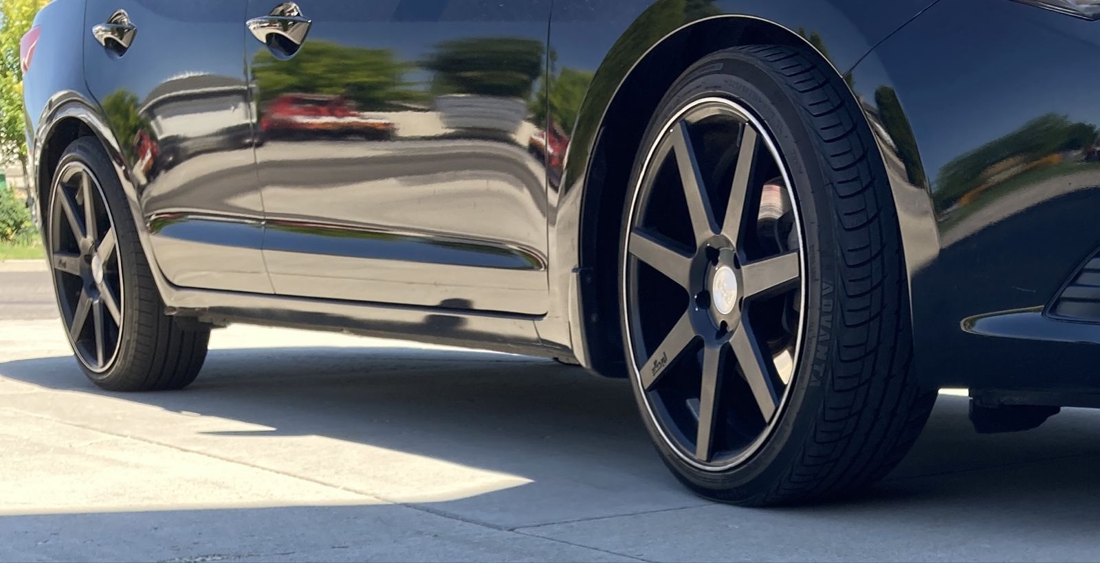 19” Niche 7 spoke wheels with tires 