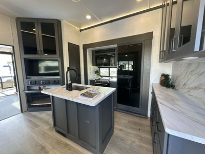 New 2027 Alliance RV Valor All-Access 32A10