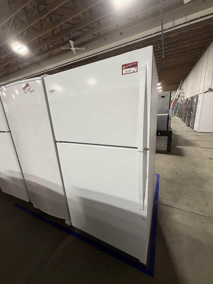 LOWEST PRICES AROUND! WHIRLPOOL TOP BOTTOM FRIDGE