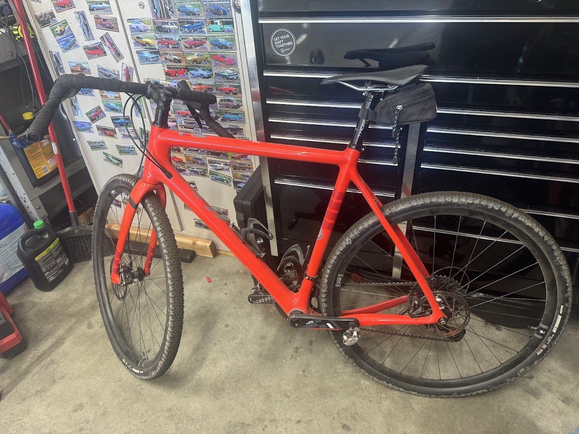 Size 58 Ibis hakka MX carbon gravel bike sram and dt swiss build, salsa bars like new maxxis tires enve fork