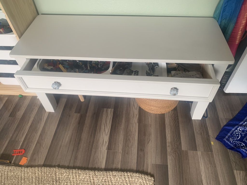 Main image 3