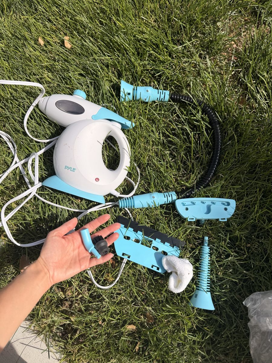 Pyle Pure Clean PSTMH10 Handheld Steam Birdie Steamer & Cleaner, White/Blue
