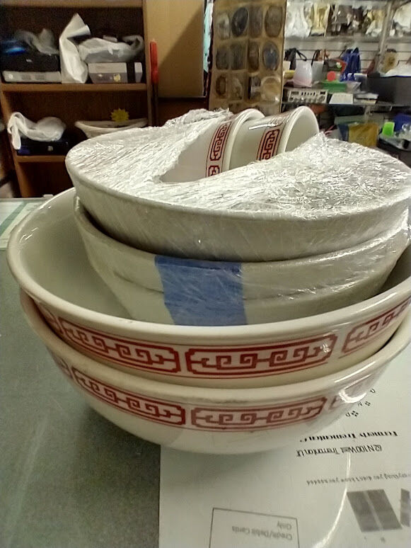 ORIENTAL RESTRAUNT STYLE SERING BOWL SET