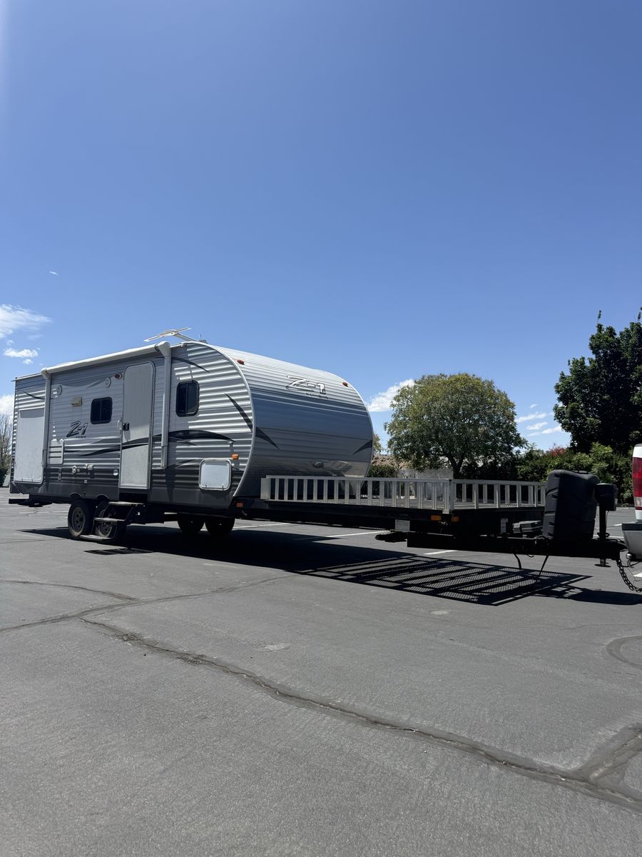 2016 Crossroads Z1 Toyhauler
