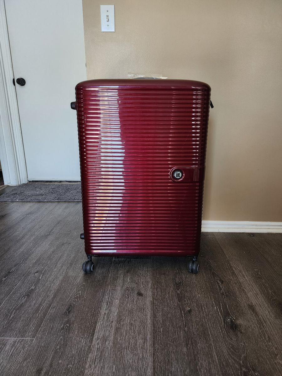 Brand New It Large Hardside TSA Approved Luggage