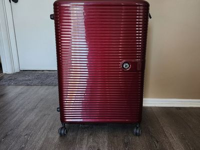 Brand New It Large Hardside TSA Approved Luggage