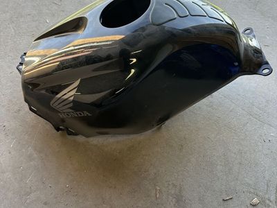 2004 Honda Cbr Tank Fairing
