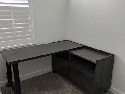 L-shape Desk