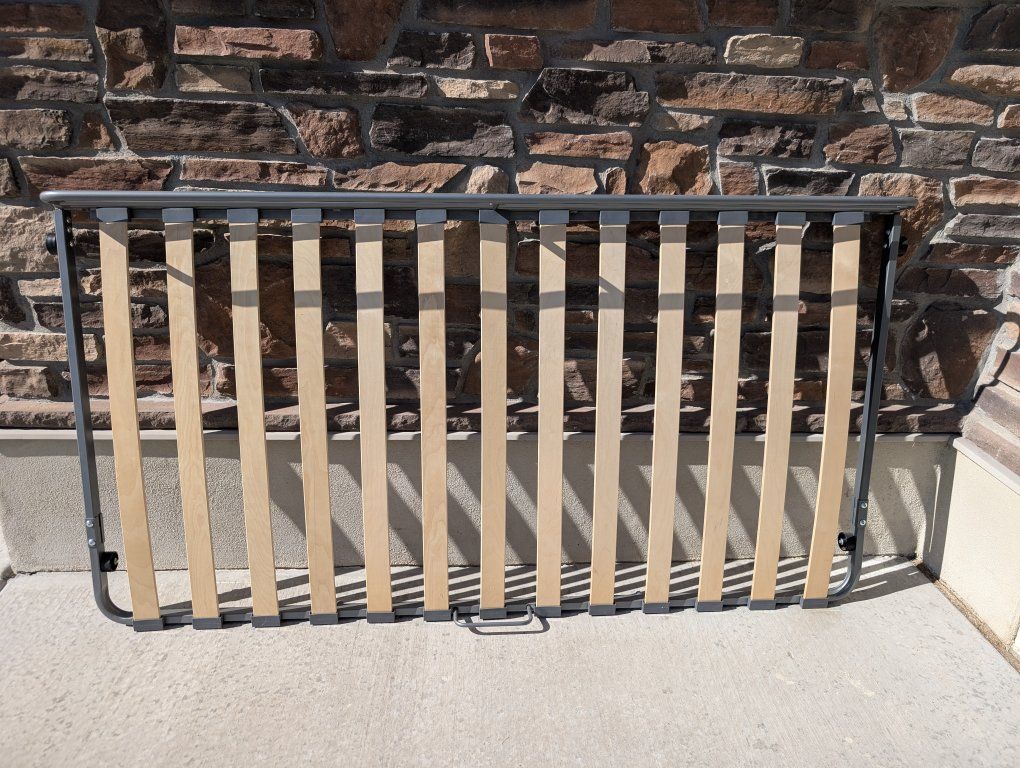 IKEA trundle bed rolling frame platform