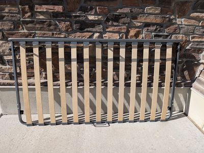 IKEA trundle bed rolling frame platform