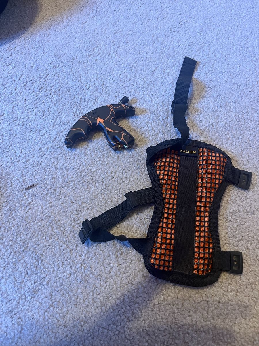 Main image 6