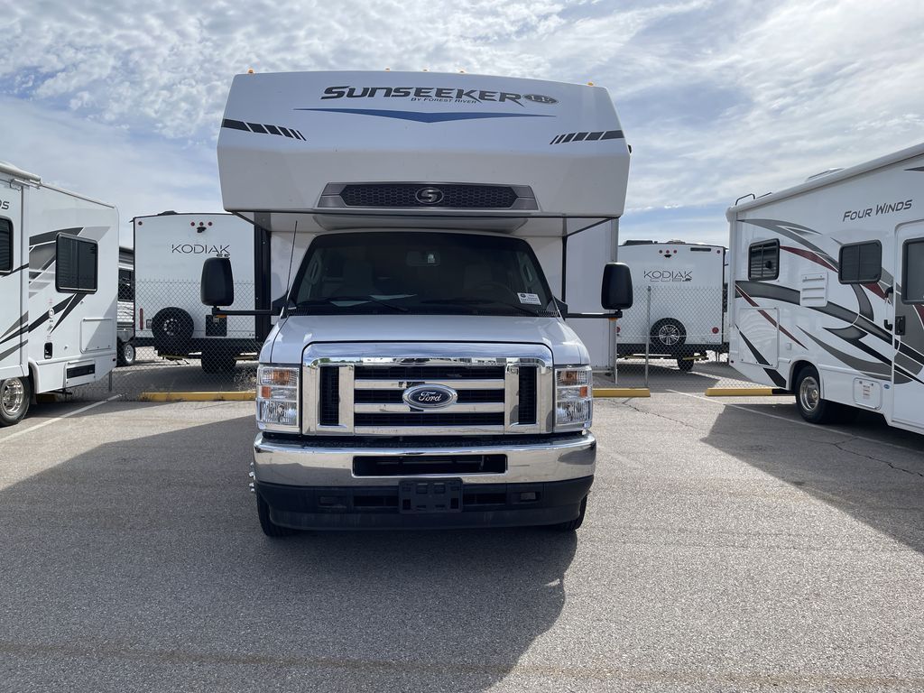 Used 2025 Forest River RV Sunseeker LE 2150SLE