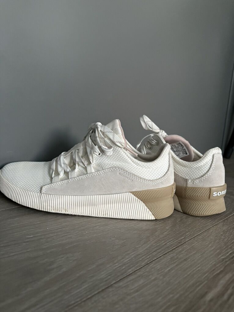 Like New Sorel Sneakers