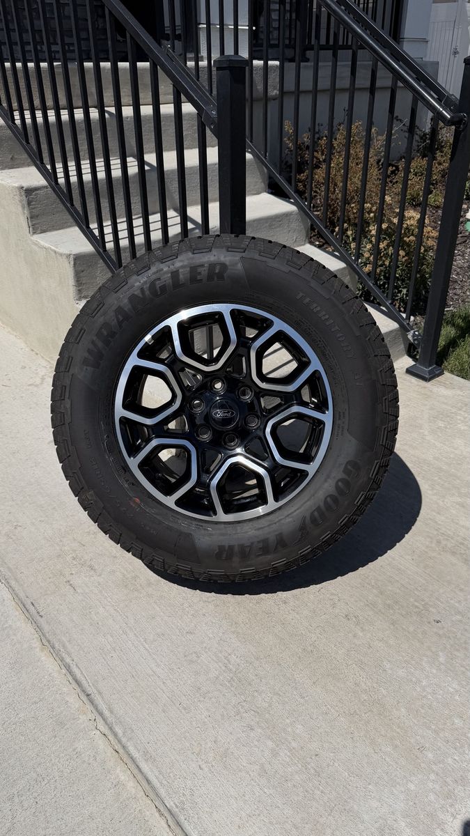 Ford F150 Rims and Tires 275/65R18 Goodyear Wrangler Territory AT almost new