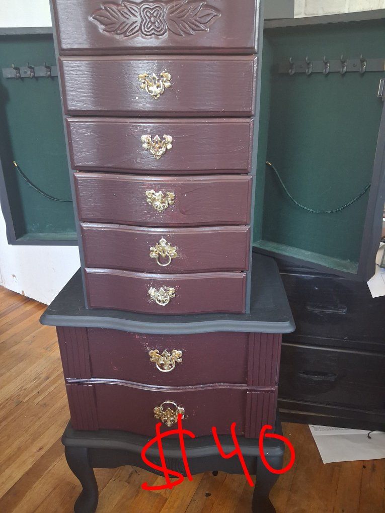 Main image 11