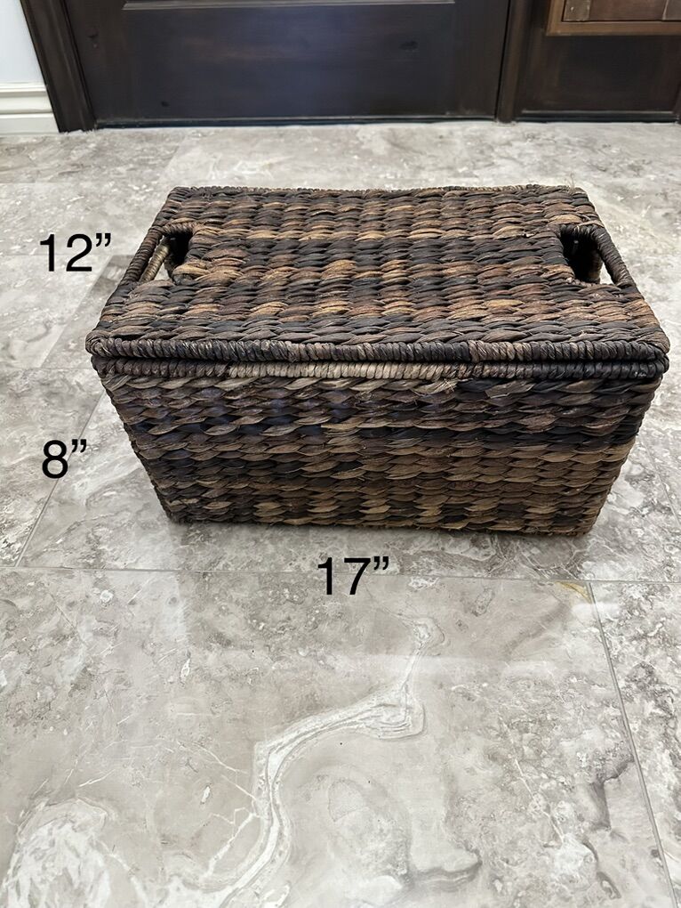 Pottery Barn Raleigh Handwoven Seagrass Lidded