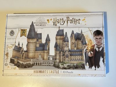 NEW! Harry Potter Wizarding World Hogwarts Castle 3D Puzzle 428 Pieces