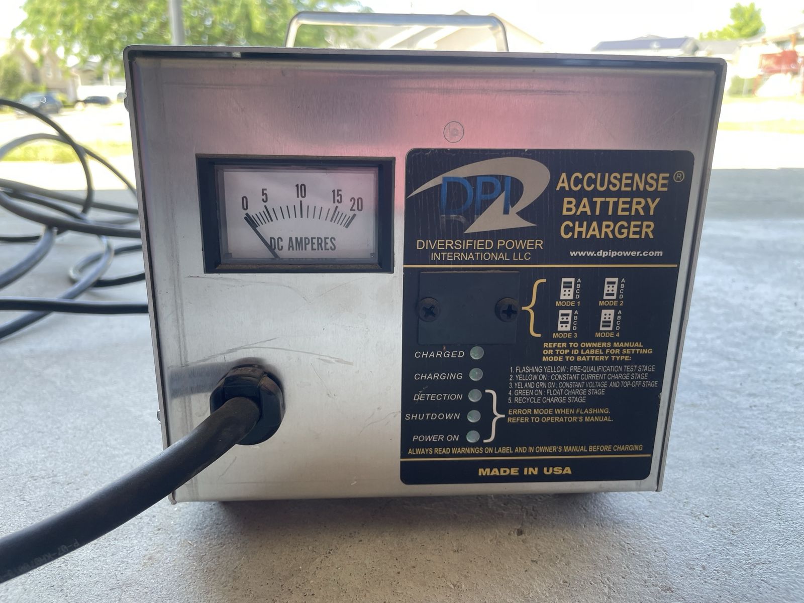 Golf cart lead acid battery recharger