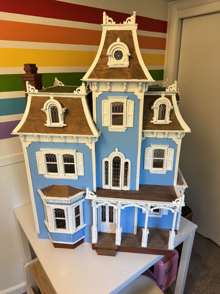 Victorian Dollhouse