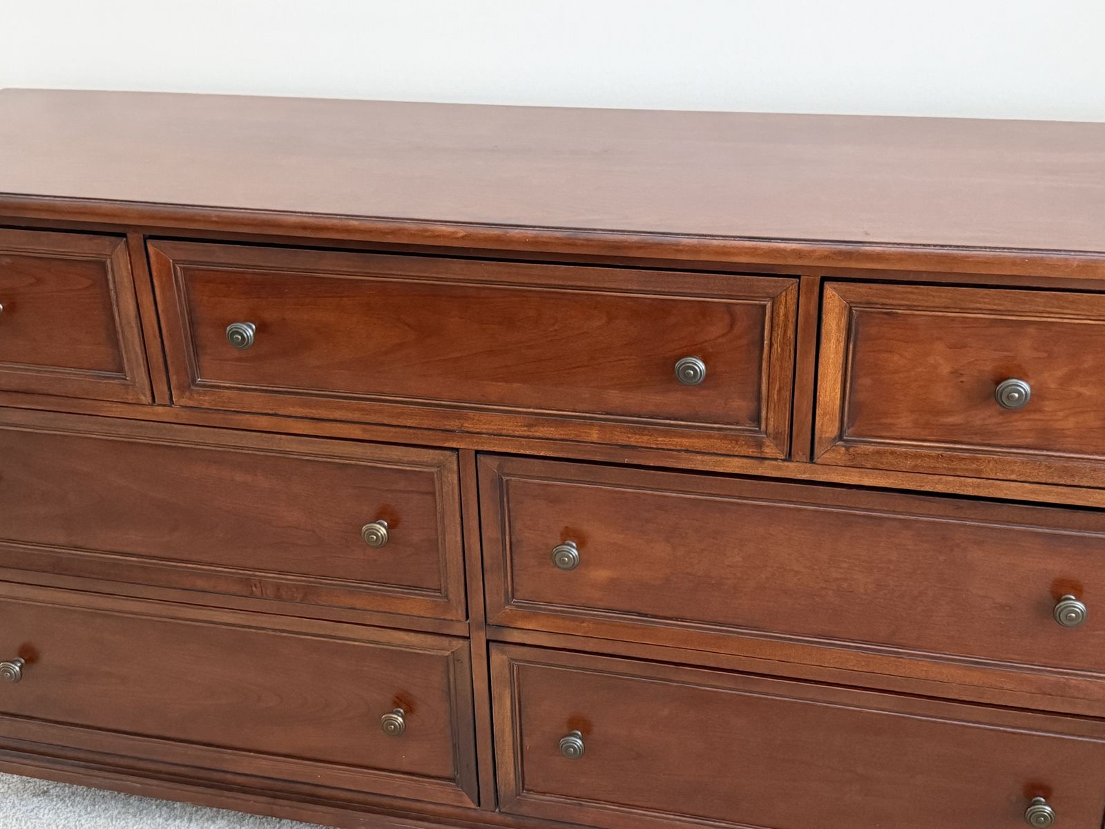 Bassett Wood Dresser, Cherry Finish, 8-Drawer, Dovetail Joints
