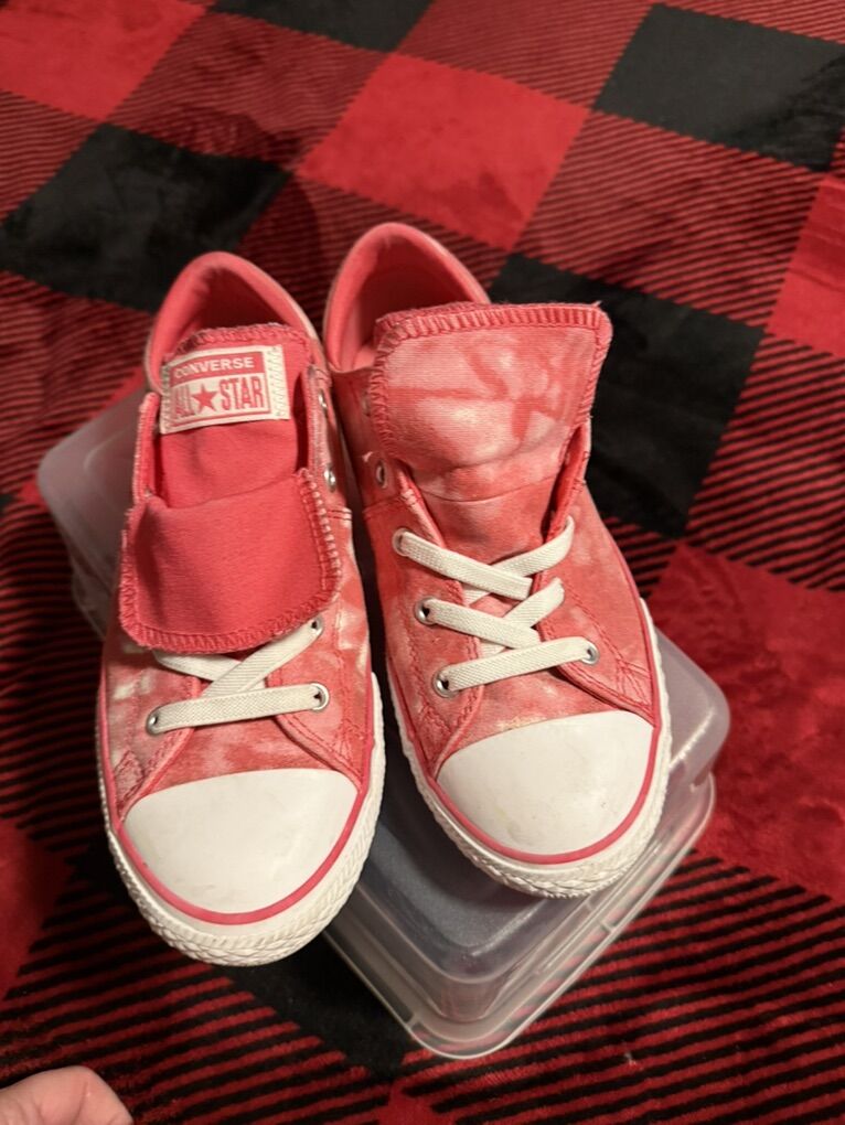 Pink Converse