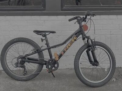 Free!! Trek used Precaliber 20 7-Speed - 2026