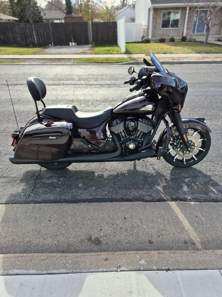 2021 Indian Cheftain Dark Horse