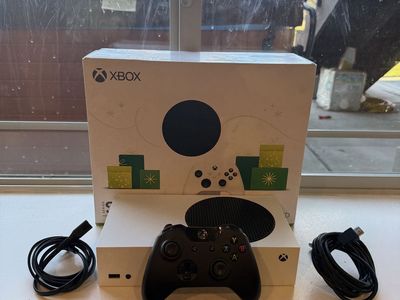 Xbox S Like New