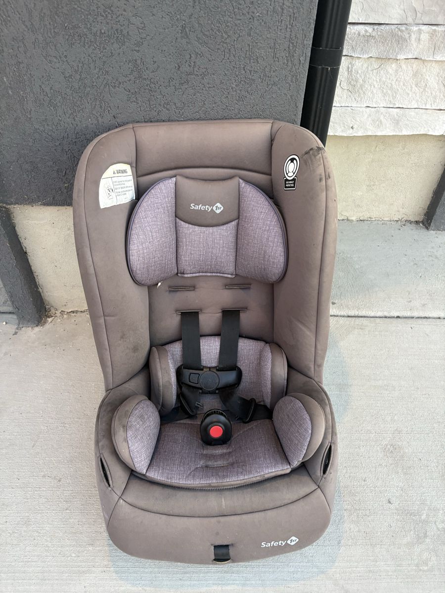 Safety 1st Infant Car Seat Multi position- Gray, Used