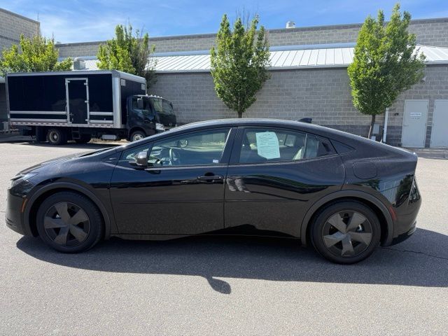 2023 Toyota Prius LE