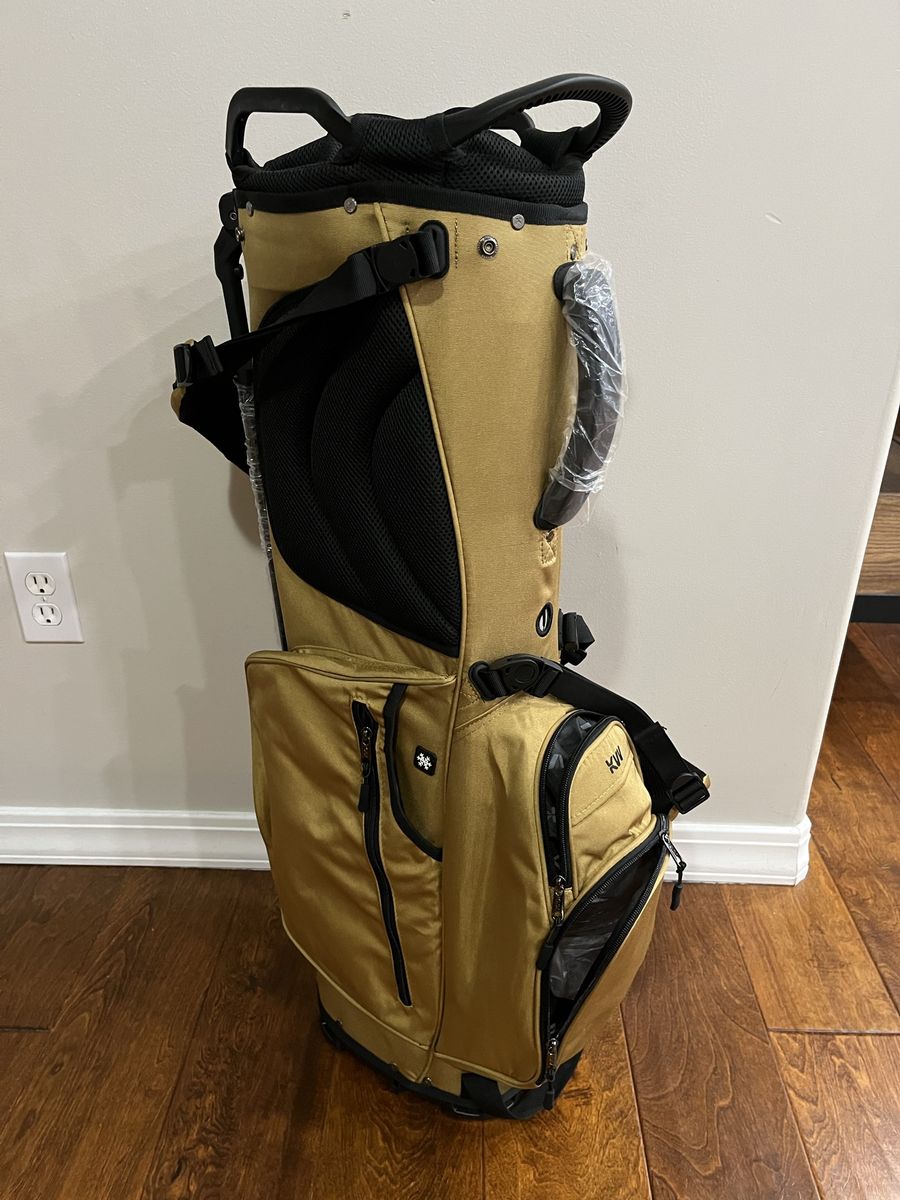New Lightweight Golf Bag
