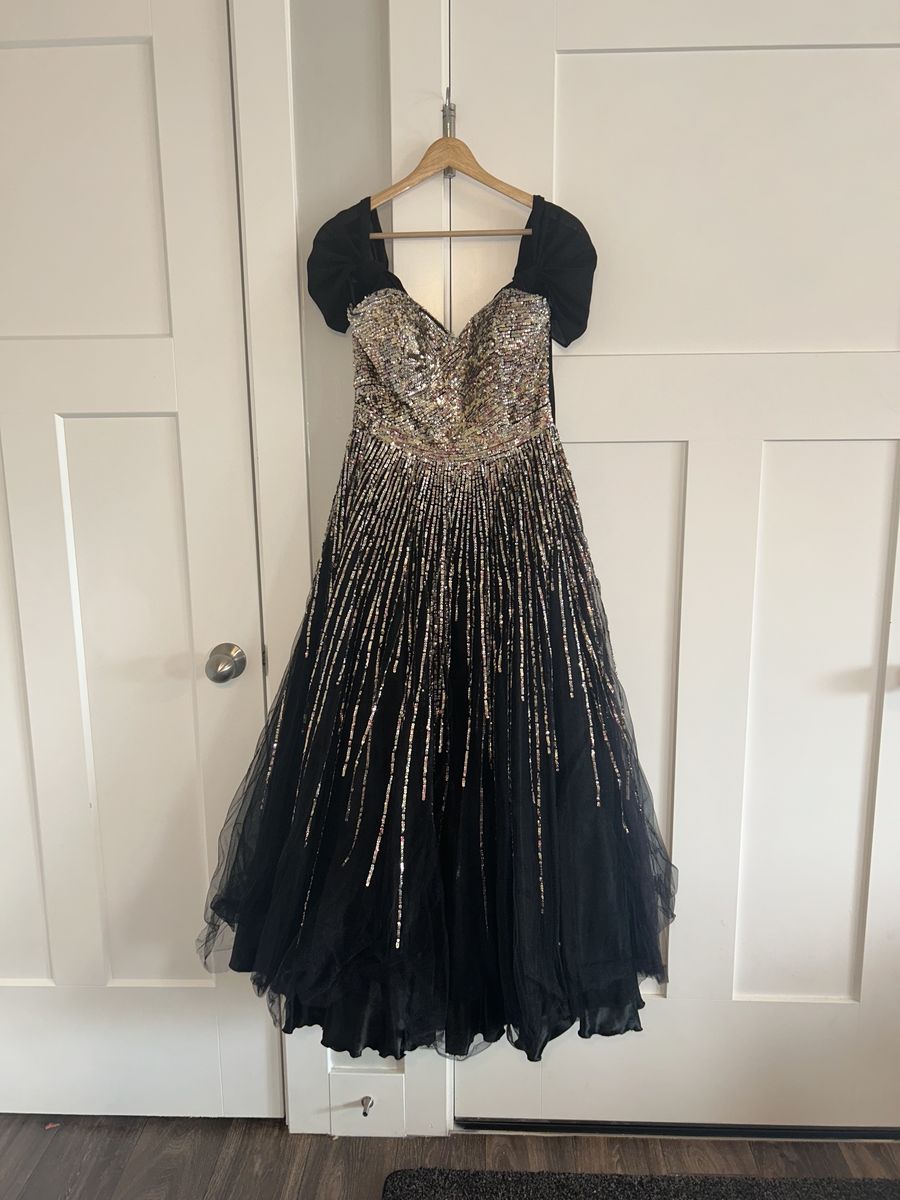 BLACK SPARKLERS FORMAL DRESS